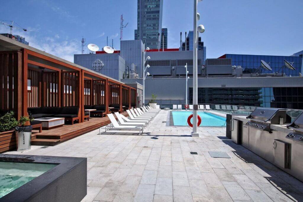 Cn Lovers โตรอนโต ภายนอก รูปภาพ